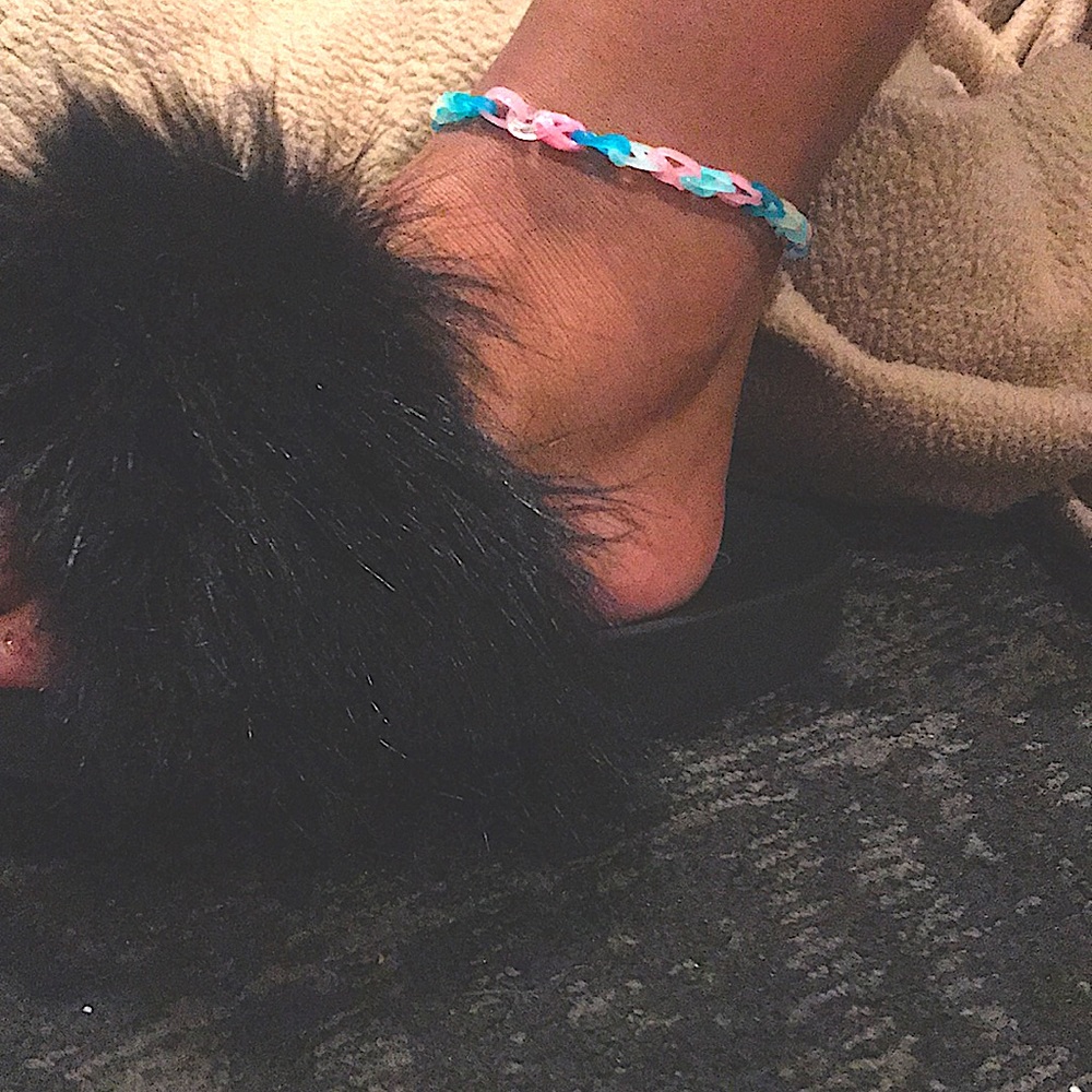 XL women’s/girls anklet.